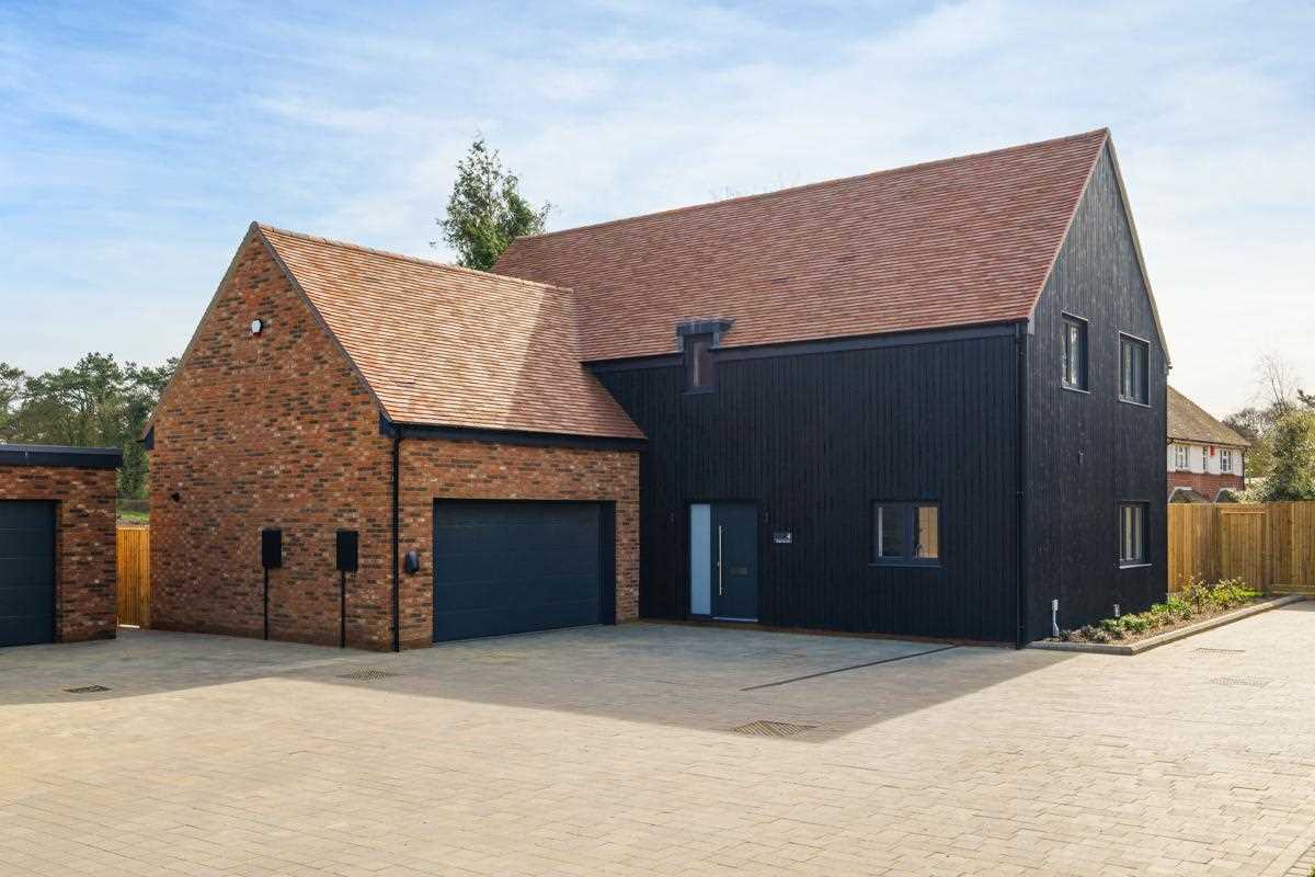 4, Kings Oak Drive Image