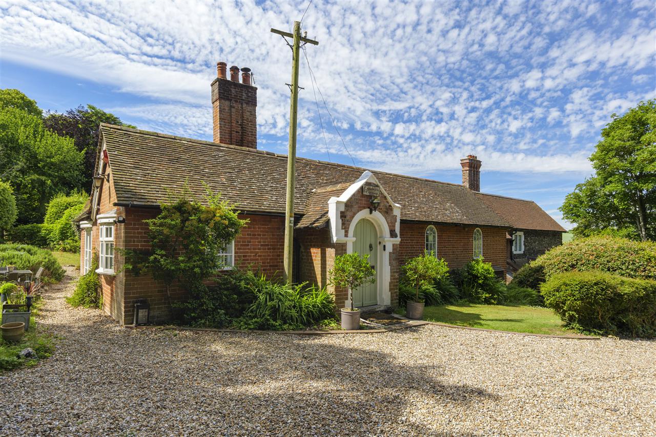 Crossways & Crossways Cottage Image