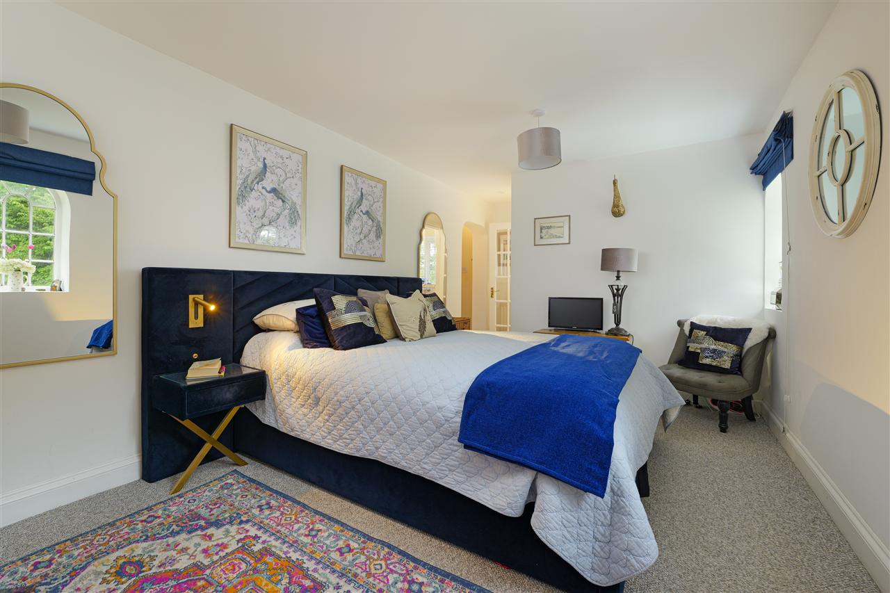 Crossways & Crossways Cottage Image