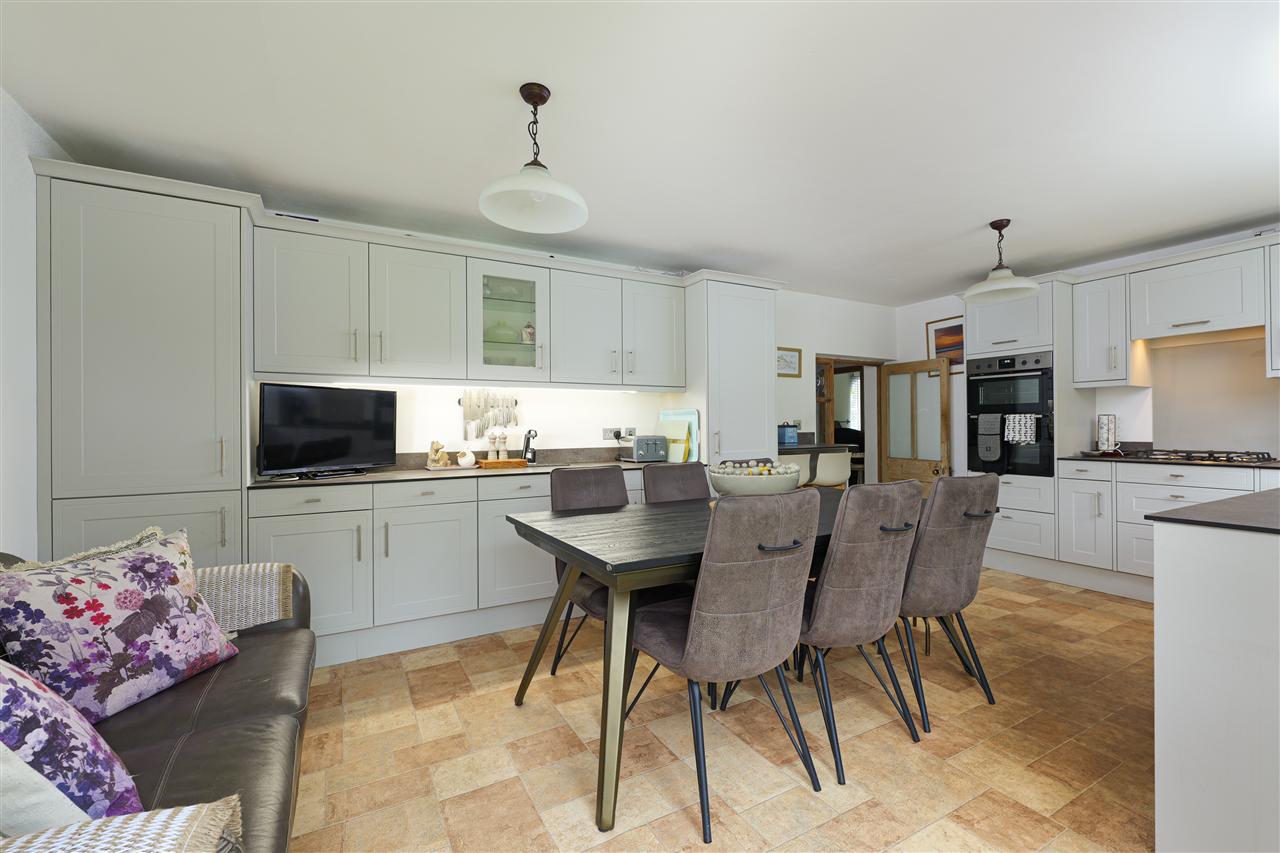 Crossways & Crossways Cottage Image