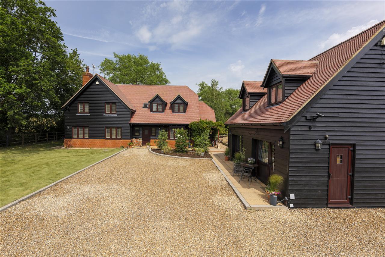 Oakwood Manor & Annexe Cottage Image