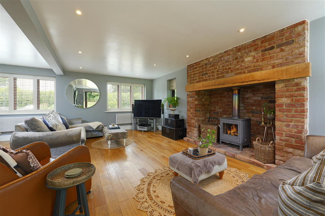 Oakwood Manor & Annexe Cottage Image
