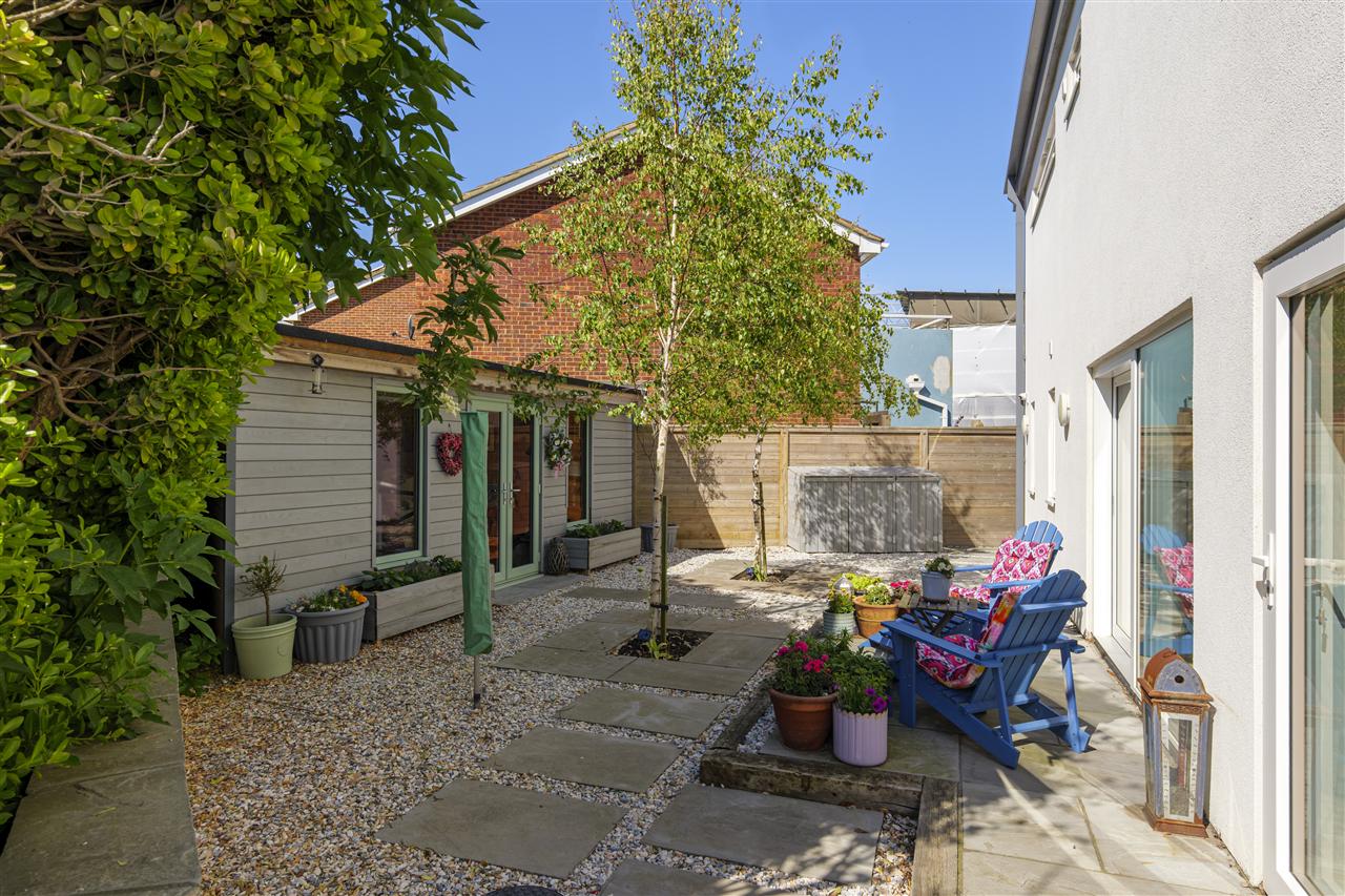 Property Image 25