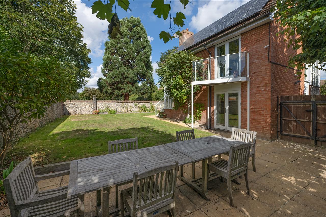 Property Image 28