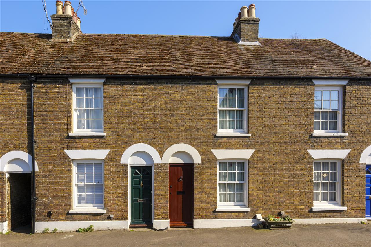 5 High Street Image