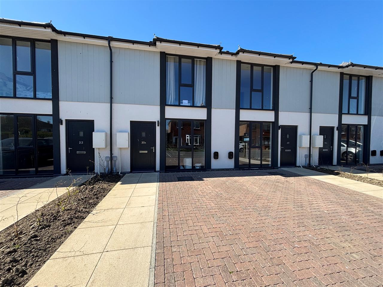 18, Driftwood Mews Image