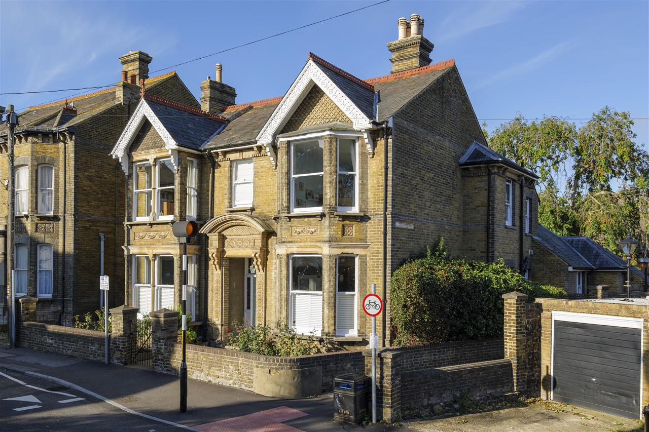 Barty House Image